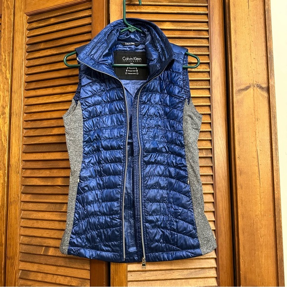 EUC Calvin Klein Performance down vest, size S - Picture 2 of 11